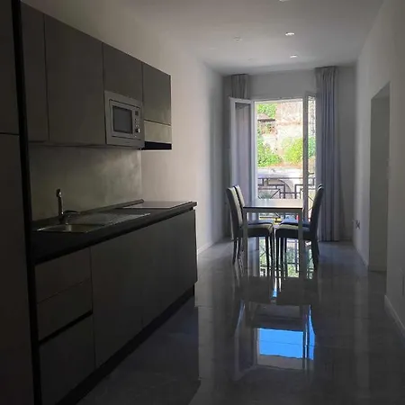 Casa Sul Corso * كوزنسا